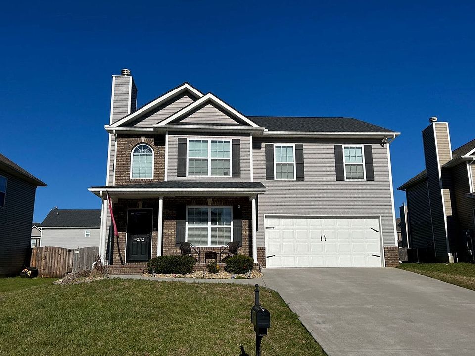 1st image of 2742 Lucky Leaf Ln