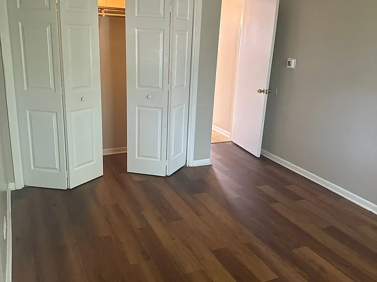 6615-19 W Lloyd Dr — Photo 26