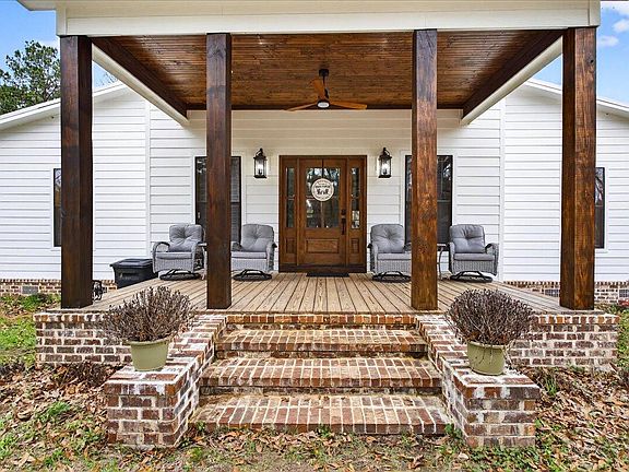 2nd image of 1437 Columbia Purvis Rd