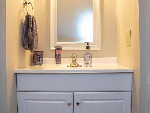 Main floor bathroom
