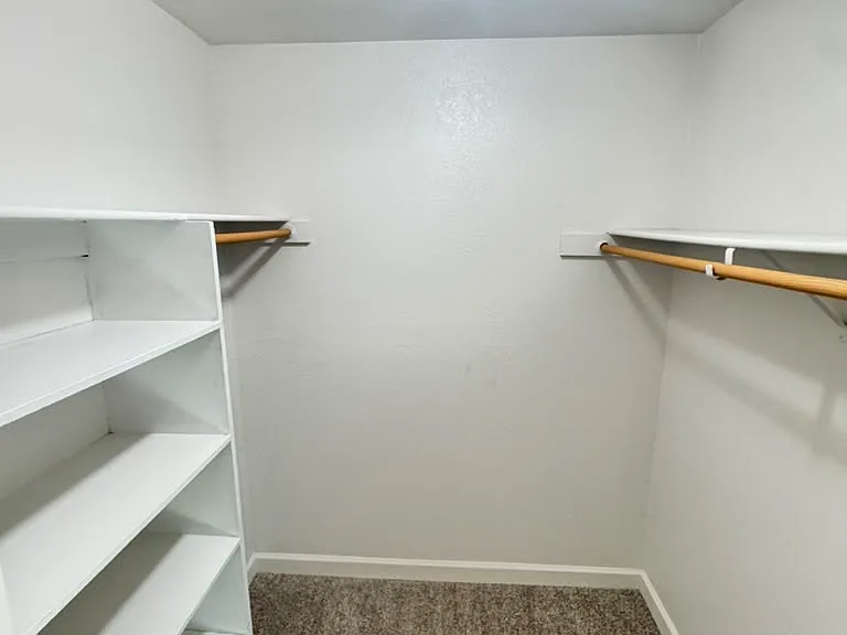 356 Robinson St #32 — Photo 10