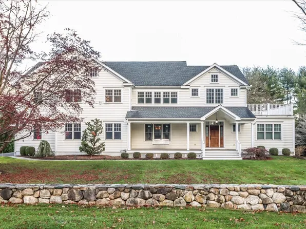226 Putnam Road, New Canaan, CT 06840