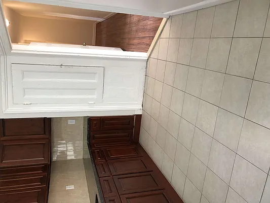 Rented by Avi Realty Manhattan | media 19