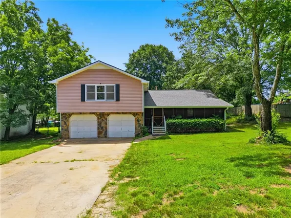 5894 Homestead Ln, Norcross, GA 30093