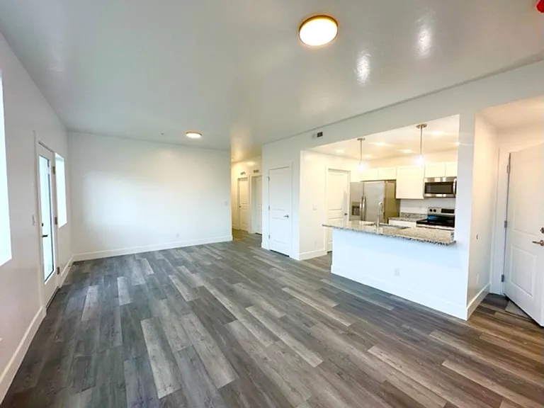 1553 Clear Creek — Photo 10