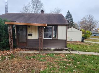516 Shadowlawn Pl, Danville, IL
