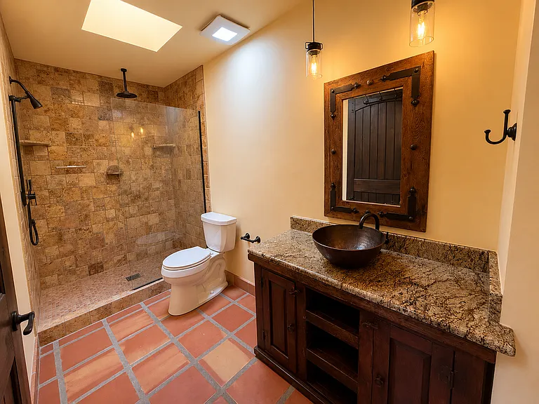 4337 E Winchester Rd — Photo 15