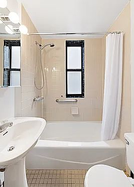 5th image of 123 W 93rd St APT 9B