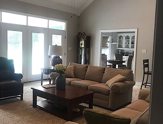 5th image of 560 Waterford Dr