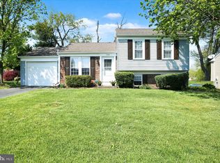 1360 Wandering Way, Harrisburg, PA 17110