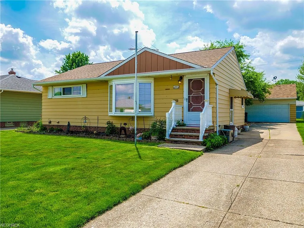 4580 Winter Ln photo 1