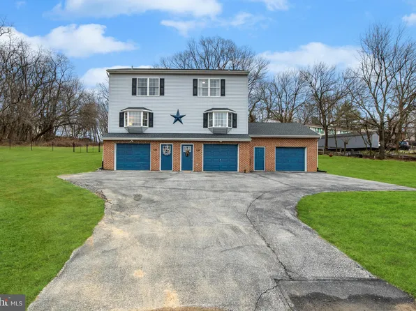 538-540 E Frederick St, Dallastown, PA 17313