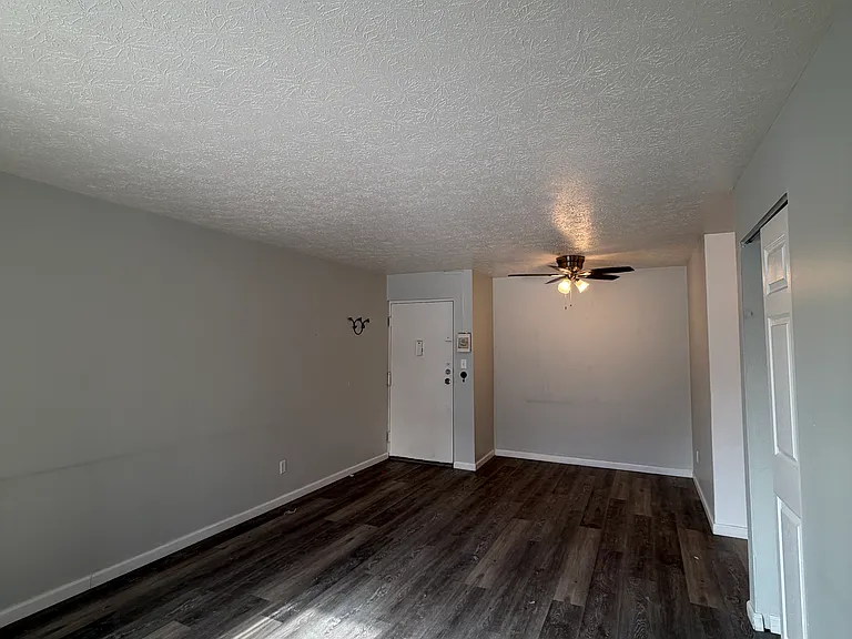 13395 Madison Ave #102 — Photo 10