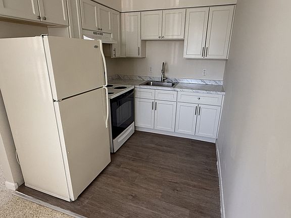 2nd image of 1502 N Federal Hwy APT 1