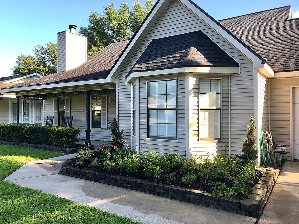 1st image of 914 Aberdeen Dr