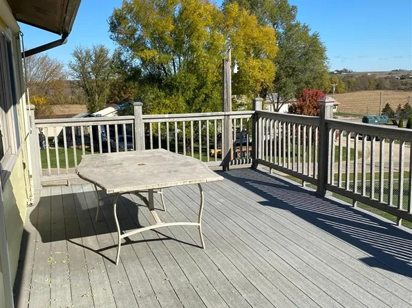 5168 Buena Vista Dr, Brooklyn, IA 52211