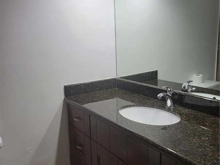 3050 N Palm Aire Dr #508 — Photo 9