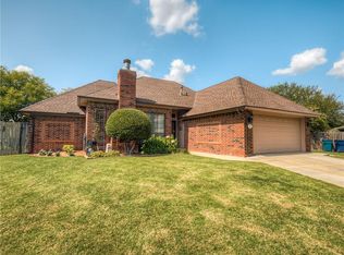 3833 Sunward Cir, Yukon, OK 73099