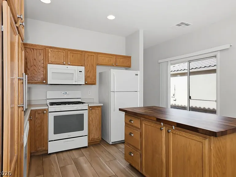 3632 Carisbrook Dr — Photo 9