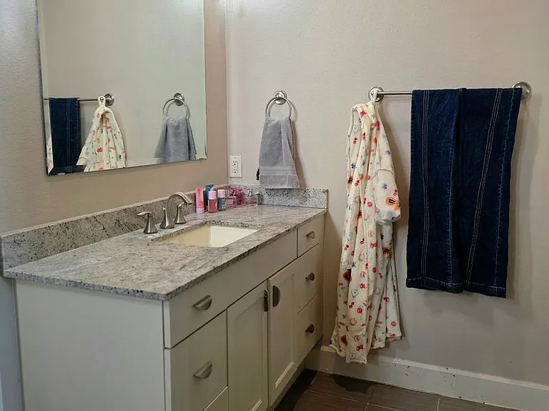 2800 Sandage Ave #206 — Photo 28
