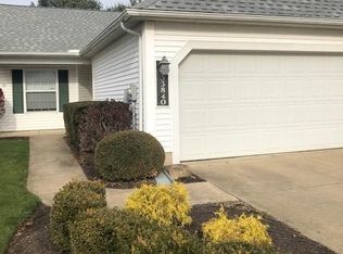 33840 Honeysuckle Ln, North Ridgeville, OH 44039