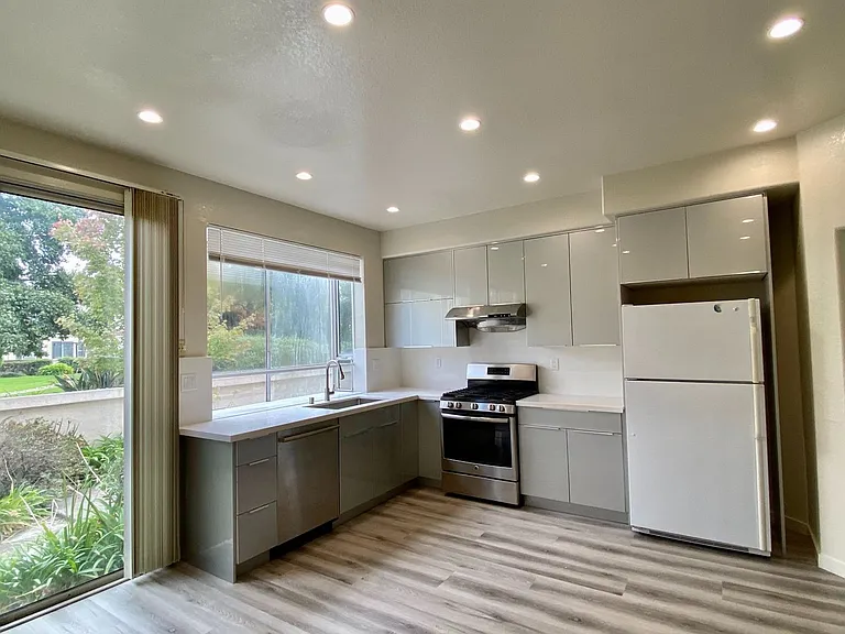 115 Keil Bay — Photo 9