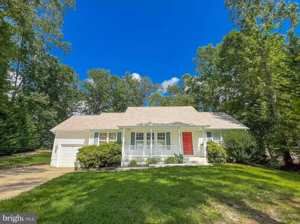 4 Congress Cv, Ruther Glen, VA 22546
