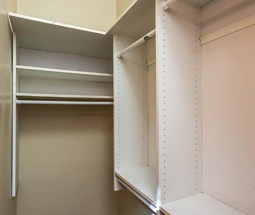 5th image of 3832 N Fremont St #1616