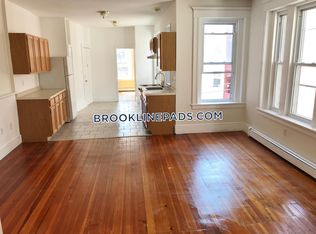 18 Parkway Rd APT 6, Brookline, MA 02445
