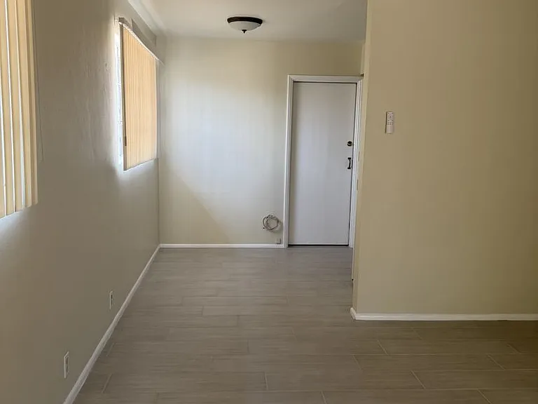2714 E Glenrosa Ave #1 — Photo 4