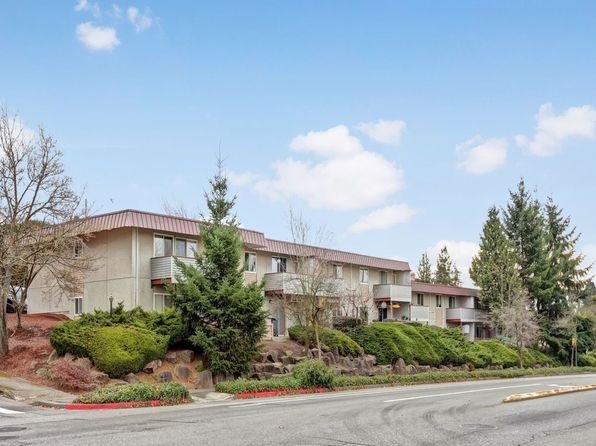 1212 Market St APT 210