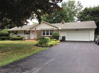 13 Riviera Dr, Latham, NY 12110