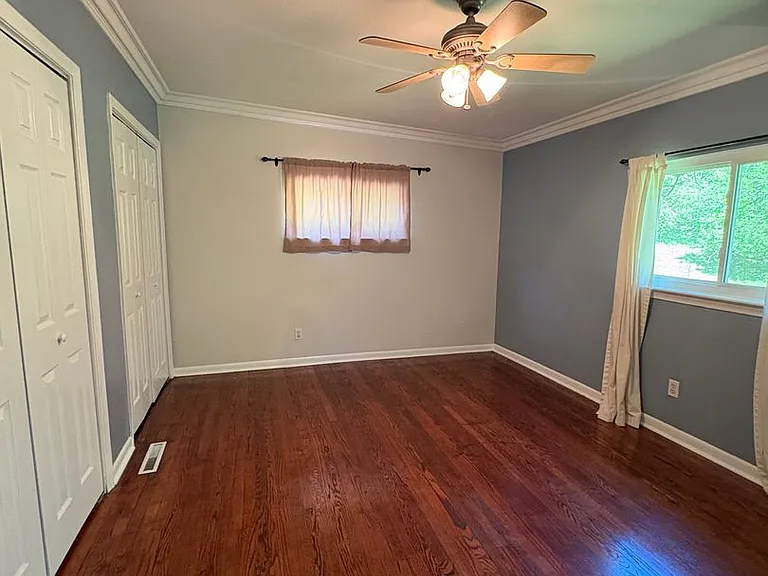 4839 Hillsdale Cir — Photo 15