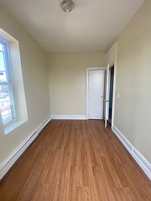 Rented by NYC LUXURY APT RENTALS CO LLC | media 11