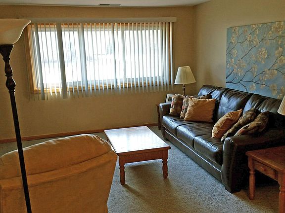 5th image of 3616 Lakeshore Dr