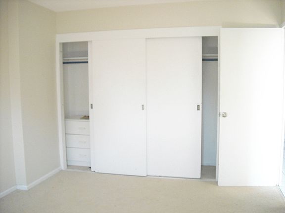 5th image of 3950 N Lake Shore Dr #2325
