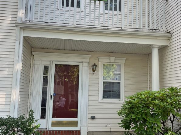 402 Harvest Ln