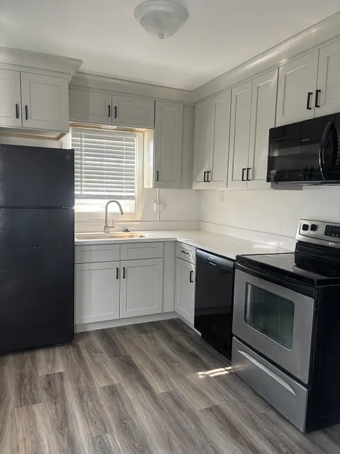 3 bed, 1500 sqft, $2,200 — Photo 4