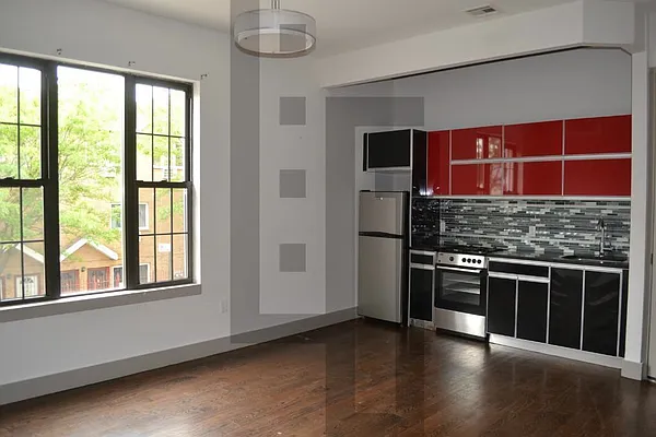 Rented by Loom Group | media 105