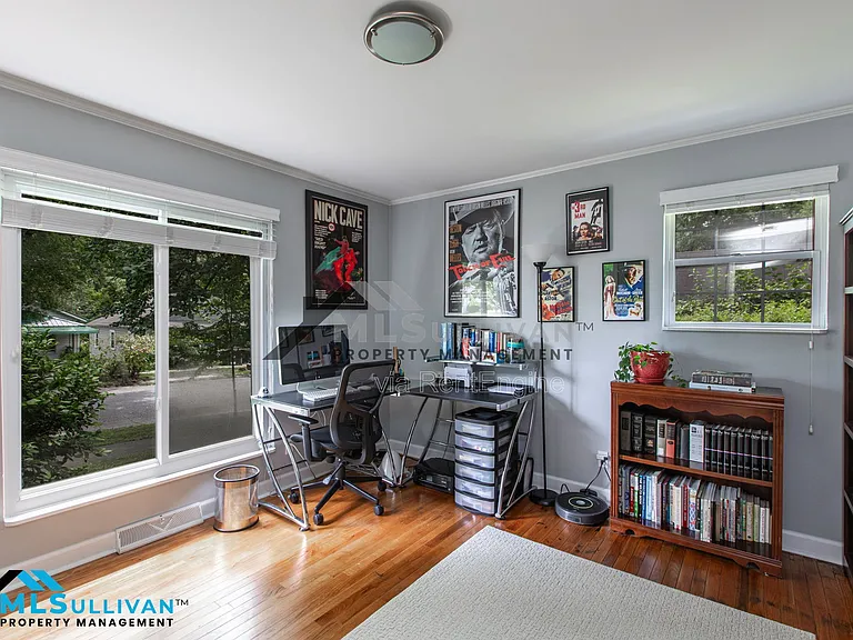 1021 Sedgefield St — Photo 15