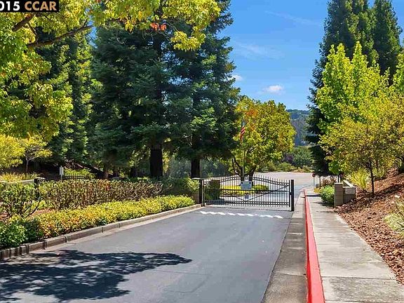 2nd image of 580 Canyon Oaks Dr APT E