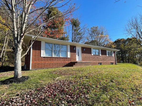 (undisclosed Address), Canton, NC 28716