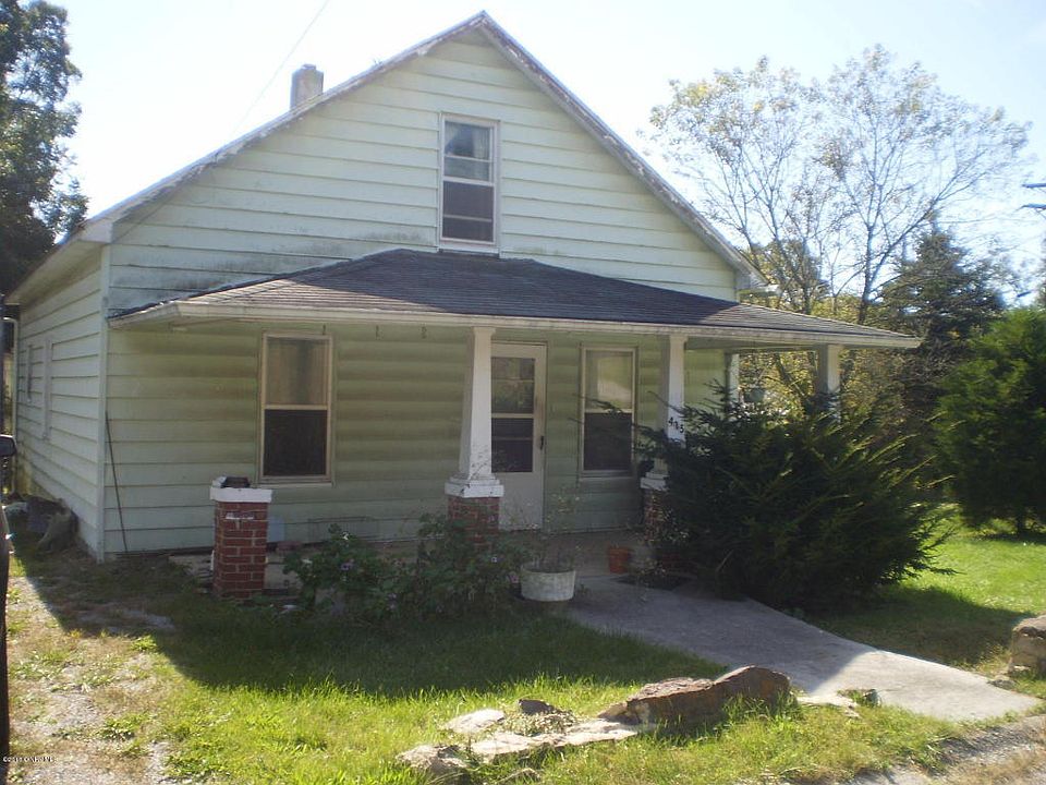 1st image of 415 Church St