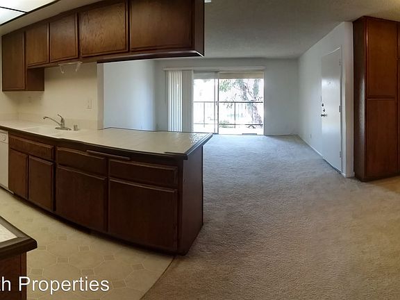 5th image of 1865 Plaza Del Amo APT 13