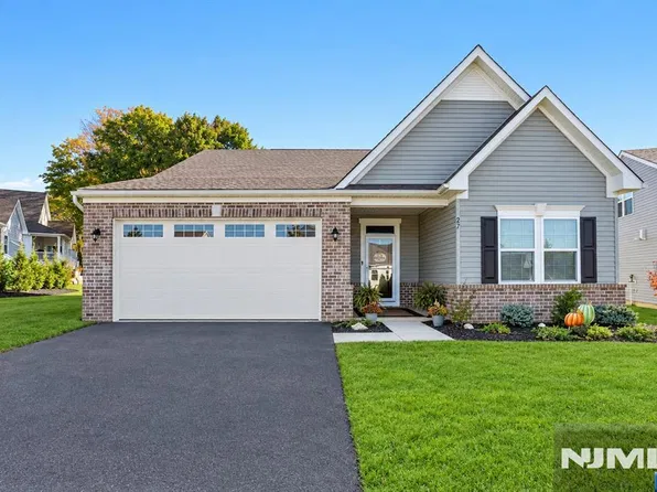 27 Harris Hawk Road, Other Areas, NJ 07882
