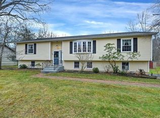 33 Aspinwall Rd, Red Hook, NY 12571