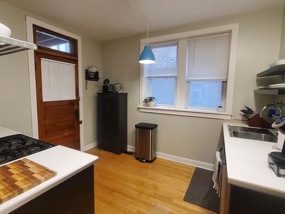 3rd image of 5140 N Troy St #1W