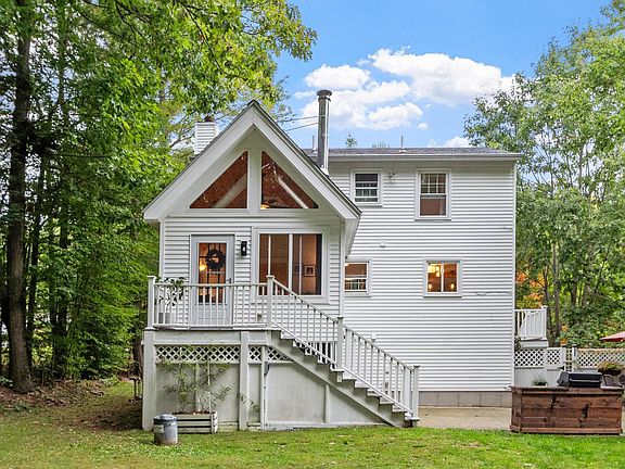4th image of 20 Meetinghouse Road