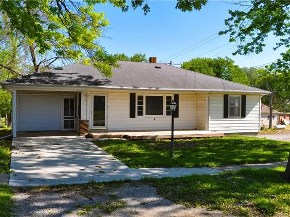 304 W Vermont St, King City, MO 64463