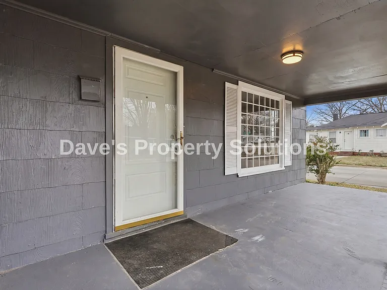 829 W Terrell St — Photo 19